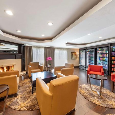 Best Western Plus West Covina Inn Buitenkant foto