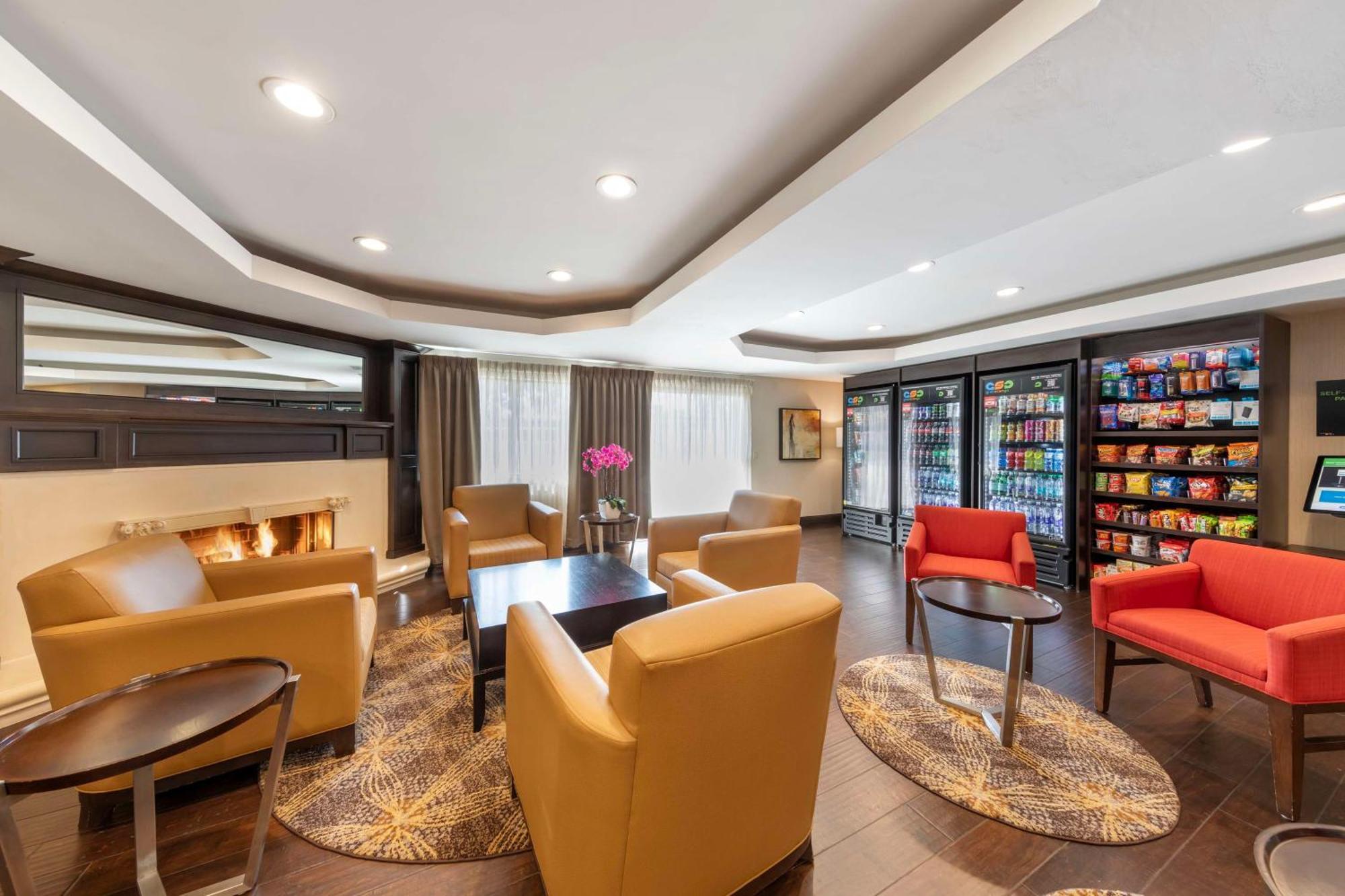 Best Western Plus West Covina Inn Buitenkant foto