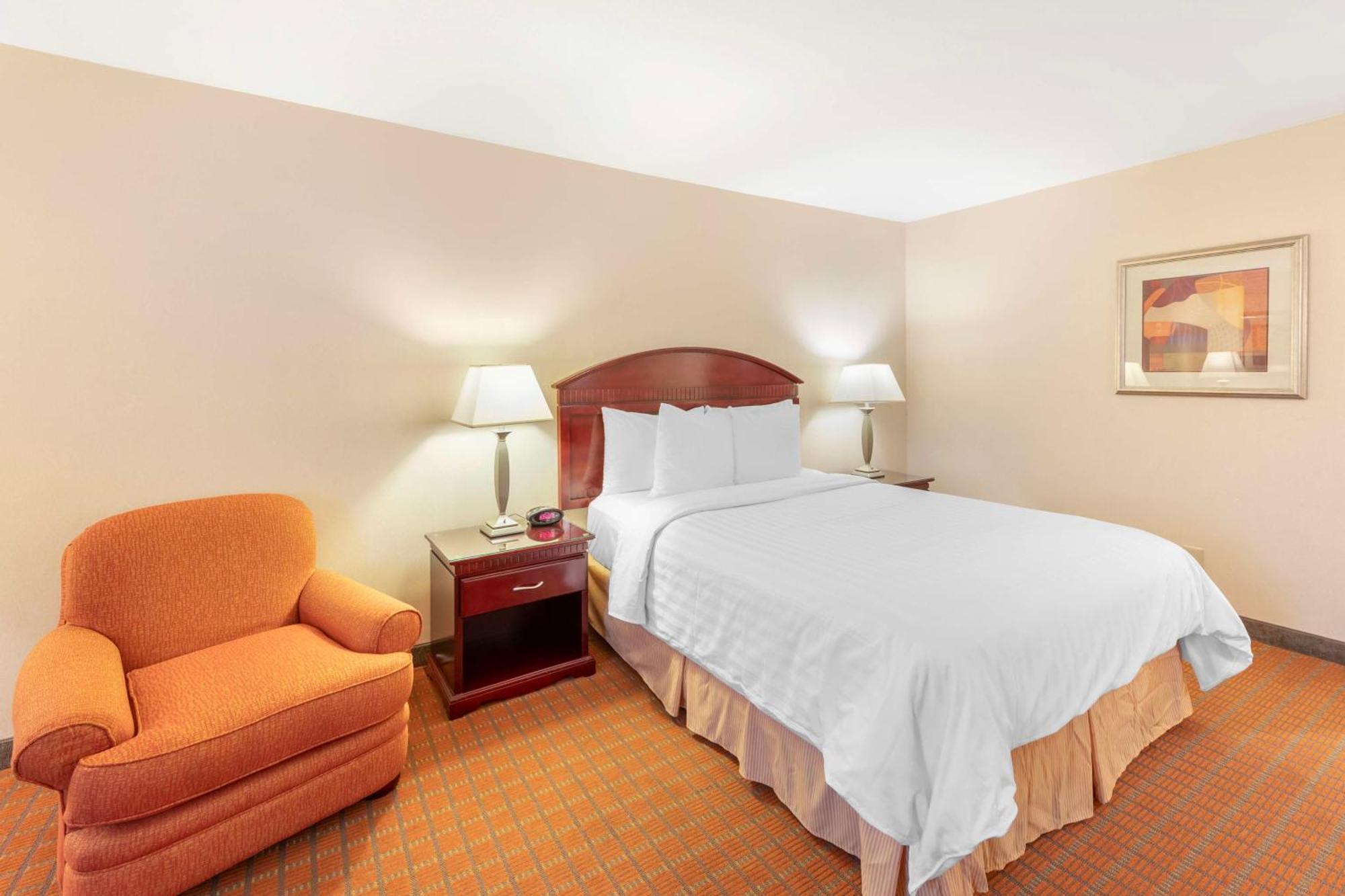 Best Western Plus West Covina Inn Buitenkant foto