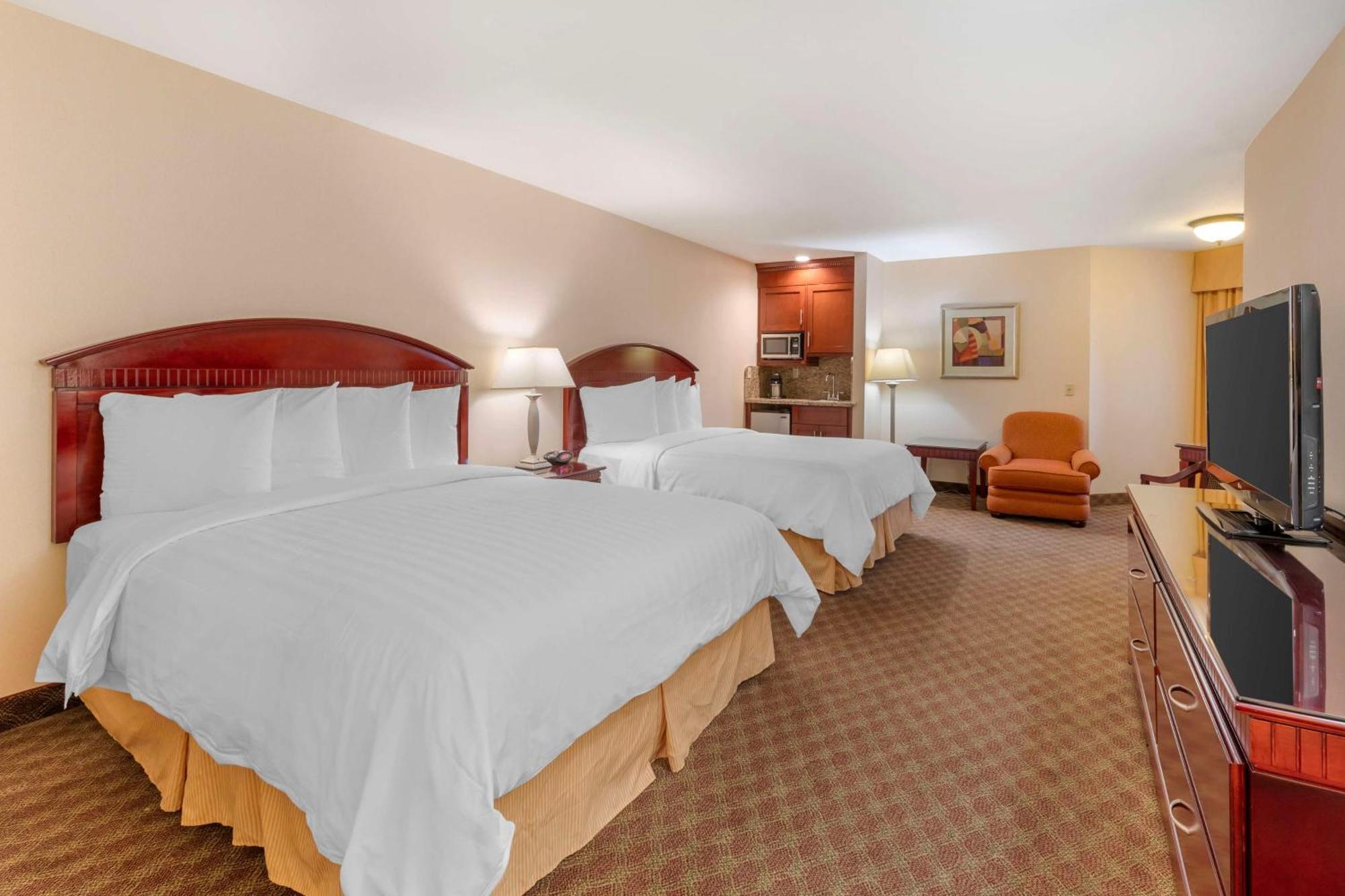 Best Western Plus West Covina Inn Buitenkant foto